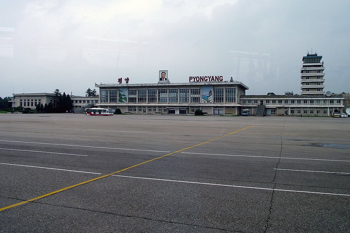 Pyongyang_Airport1